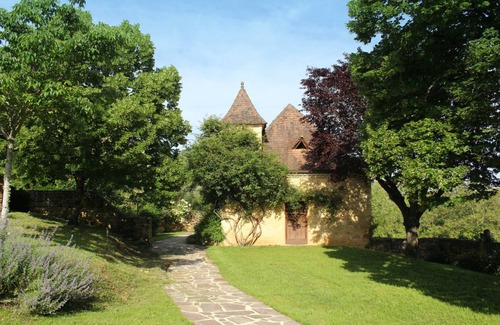 Saint-Cybranet House | 140 m² House ∙ 4 bedrooms ∙ 8 guests