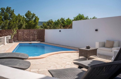 Cala Vadella Villa | 150 m² Villa ∙ 4 bedrooms ∙ 5 guests