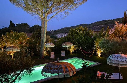 Collias House | 150 m² House ∙ 4 bedrooms ∙ 8 guests