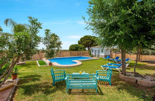 Marchena House | 165 m² House ∙ 4 bedrooms ∙ 8 guests