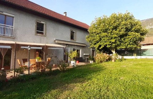 Chindrieux House | 165 m² Gîte ∙ 4 bedrooms ∙ 8 guests
