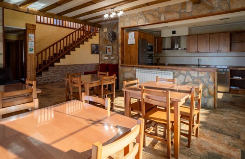 Asparrena House | 175 m² House ∙ 6 bedrooms ∙ 16 guests