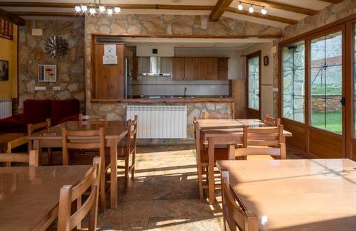 Asparrena House | 175 m² House ∙ 6 bedrooms ∙ 16 guests