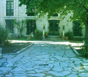 Cuellar Bed & Breakfast | 18 m² Bed and breakfast ∙ 2 guests