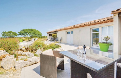 Poulx House | 187 m² House ∙ 5 bedrooms ∙ 9 guests