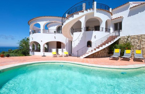 Cap de la Nau House | 190 m² House ∙ 4 bedrooms ∙ 8 guests