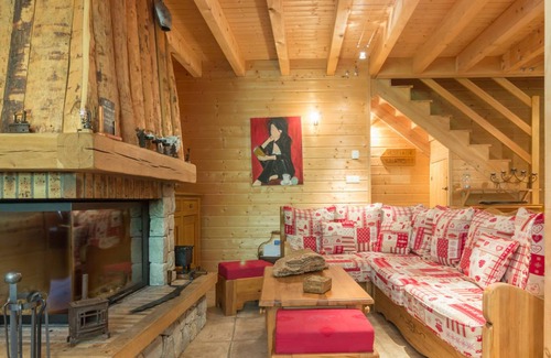 Giron House | 194 m² Gîte ∙ 5 bedrooms ∙ 15 guests