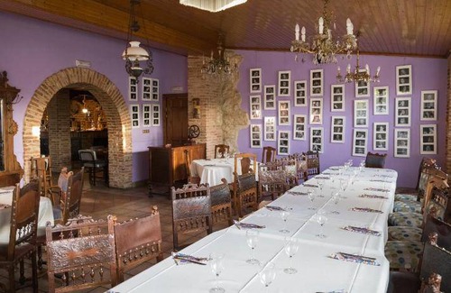 Duenas Hotel | 20 m² Hotel ∙ 2 guests