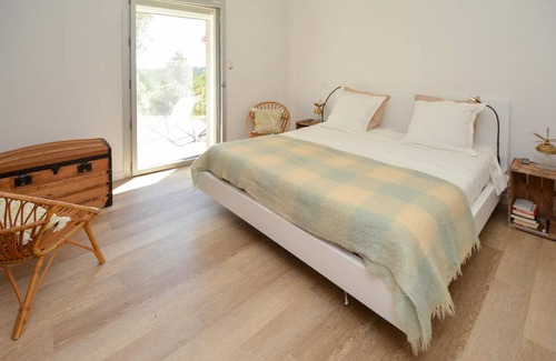 Garrigues House | 200 m² House ∙ 5 bedrooms ∙ 10 guests