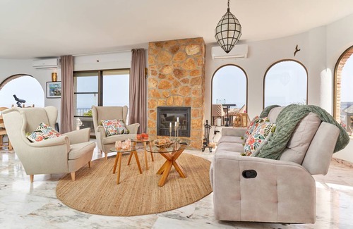 Salobrena Villa | 200 m² Villa ∙ 3 bedrooms ∙ 8 guests