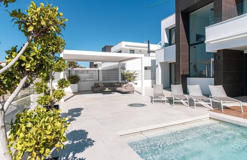 Chimenea Villa | 200 m² Villa ∙ 3 bedrooms ∙ 6 guests