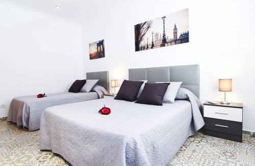 Cambrils Villa | 200 m² Villa ∙ 4 bedrooms ∙ 10 guests
