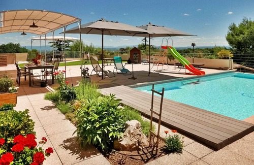 Les Hauts de Villeneuve House | 235 m² House ∙ 4 bedrooms ∙ 10 guests