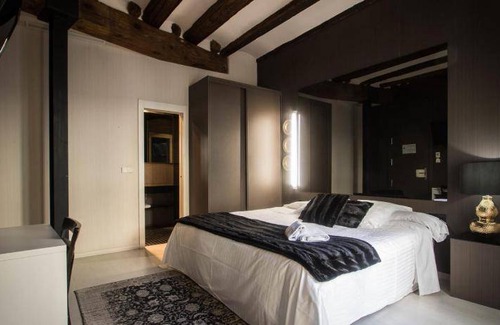 Ciutat Vella Bed & Breakfast | 25 m² Bed and breakfast ∙ 10 guests