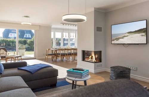 Wenningstedt-Braderup House | 250 m² House ∙ 5 bedrooms ∙ 8 guests