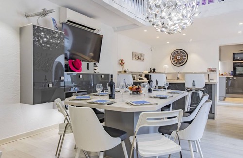 Les 3 Ponts Villa | 250 m² Villa ∙ 1 bedroom ∙ 12 guests