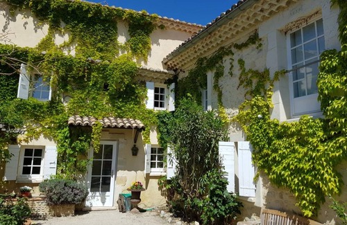 Seguret Villa | 250 m² Villa ∙ 5 bedrooms ∙ 11 guests