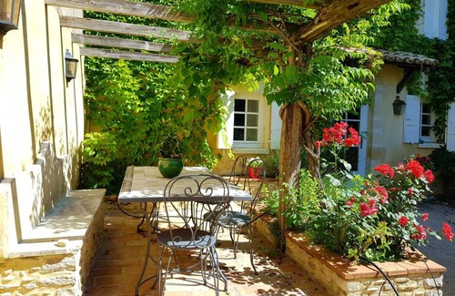 Seguret Villa | 250 m² Villa ∙ 5 bedrooms ∙ 11 guests
