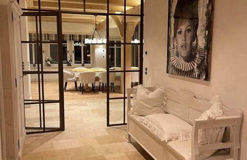 Oeverdiek House | 260 m² House ∙ 4 bedrooms ∙ 8 guests