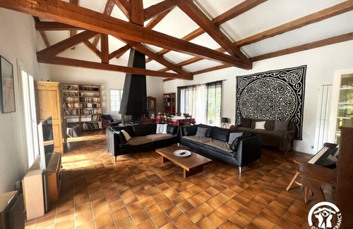 Villetelle House | 270 m² Gîte ∙ 5 bedrooms ∙ 10 guests