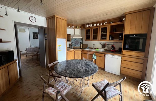 Villetelle House | 270 m² Gîte ∙ 5 bedrooms ∙ 10 guests