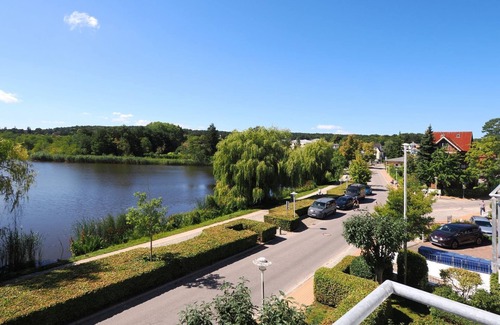 Seebad Bansin Apartment | 3-room apartment in prime beach location with two balconies and lake view