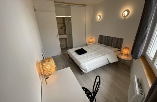 Fontaine Lestang-Bagatelle-Papus-Tabar-Bordelongue Apartment | 30 m² Apartment ∙ 1 bedroom ∙ 2 guests