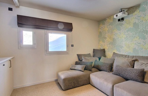 Plagne Soleil Ski Chalet | 300 m² Chalet ∙ 7 bedrooms ∙ 18 guests