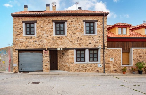 Valdemierque House | 300 m² House ∙ 5 bedrooms ∙ 10 guests