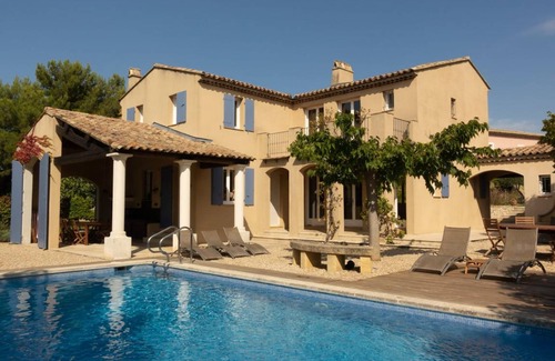 Pont Royal House | 300 m² House ∙ 6 bedrooms ∙ 12 guests