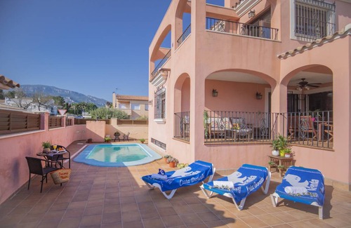 L'Hospitalet de l'Infant Villa | 349 m² Villa ∙ 5 bedrooms ∙ 10 guests