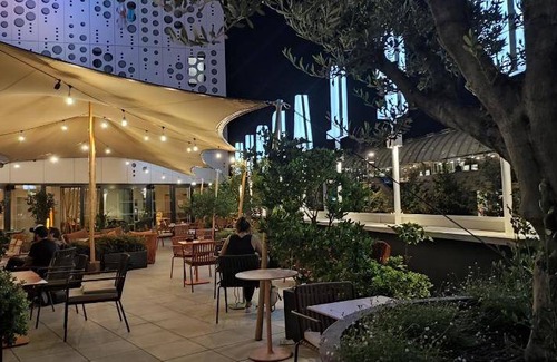 Gares Hotel | 37 m² Hotel ∙ 127 guests