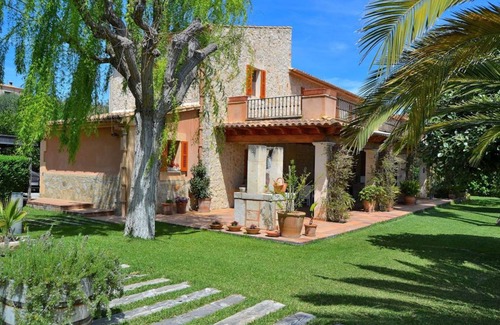 Binissalem Villa | 380 m² Villa ∙ 4 bedrooms ∙ 8 guests
