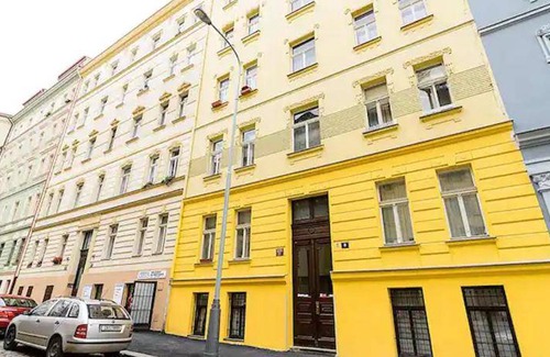 Zizkov Apartment | 45 m² Apartment ∙ 4 guests
