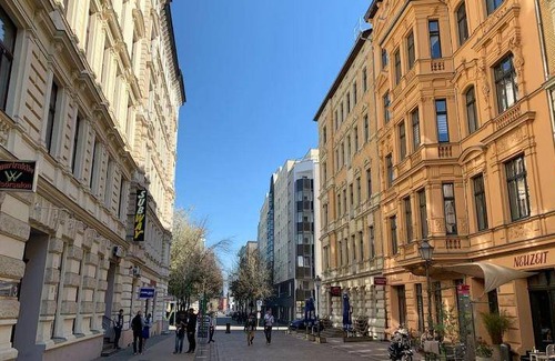 Hasselbachplatzviertel Apartment | 47 m² Apartment ∙ 1 bedroom ∙ 4 guests