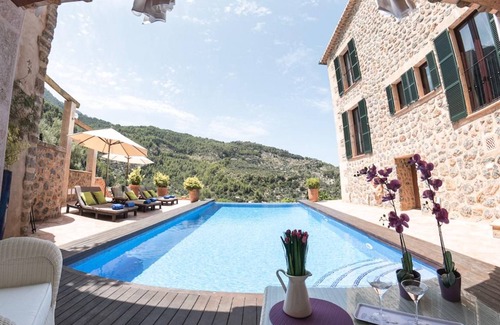 Deia House | 490 m² House ∙ 4 bedrooms ∙ 8 guests