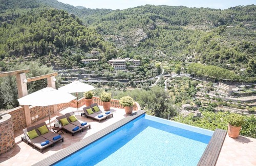 Deia House | 490 m² House ∙ 4 bedrooms ∙ 8 guests