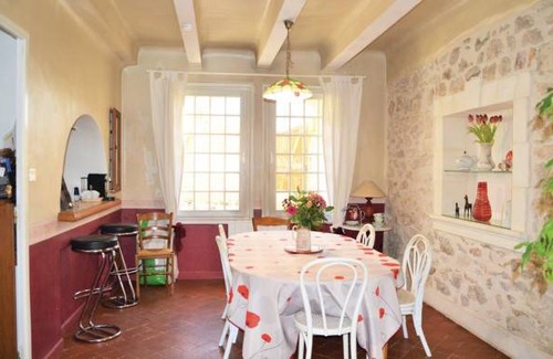 Meyreuil House | 5 bedroom accommodation in Meyreuil