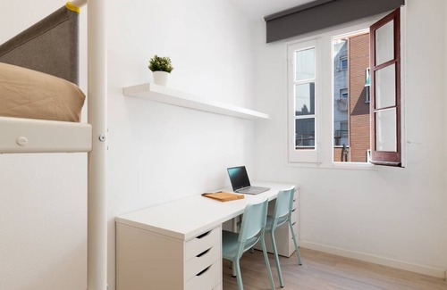 Sants-Badal Other | 588 m² Shared room ∙ 1 bedroom ∙ 2 guests