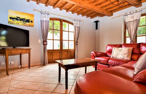Maillane House | 6 bedroom accommodation in Maillane