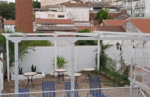 Jerez de los Caballeros Hotel | 60 m² Hotel ∙ 5 guests