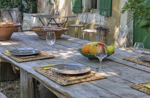 Cabannes Apartment | 60 m² Apartment ∙ 1 bedroom ∙ 4 guests