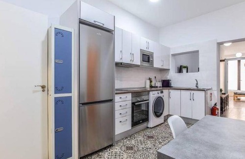Embajadores Apartment | 60 m² Apartment ∙ 3 bedrooms ∙ 7 guests