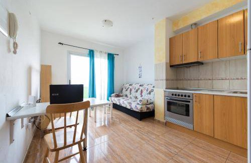 Vecindario Apartment | 60 m² Apartment ∙ 3 guests