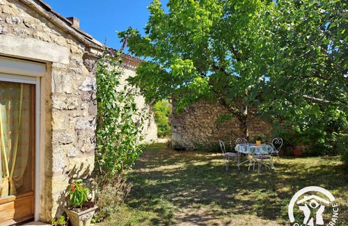 Cahuzac-sur-Vere House | 60 m² Gîte ∙ 2 bedrooms ∙ 4 guests