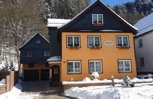 Gebersdorf Apartment | 68 m² Apartment ∙ 2 bedrooms ∙ 4 guests