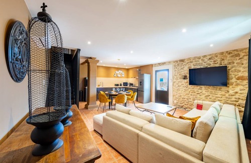 Suze-la-Rousse Apartment | 75 m² Apartment ∙ 3 bedrooms ∙ 6 guests
