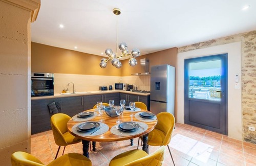 Suze-la-Rousse Apartment | 75 m² Apartment ∙ 3 bedrooms ∙ 6 guests