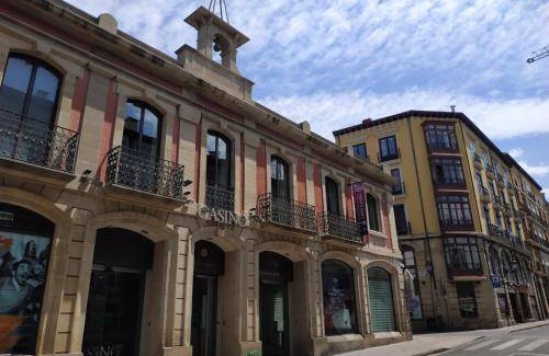 Logrono Historic Centre Apartment | 80 m² Apartment ∙ 1 bedroom ∙ 4 guests