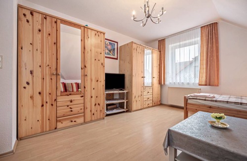 Mittelfeld Apartment | 80 m² Apartment ∙ 3 bedrooms ∙ 7 guests